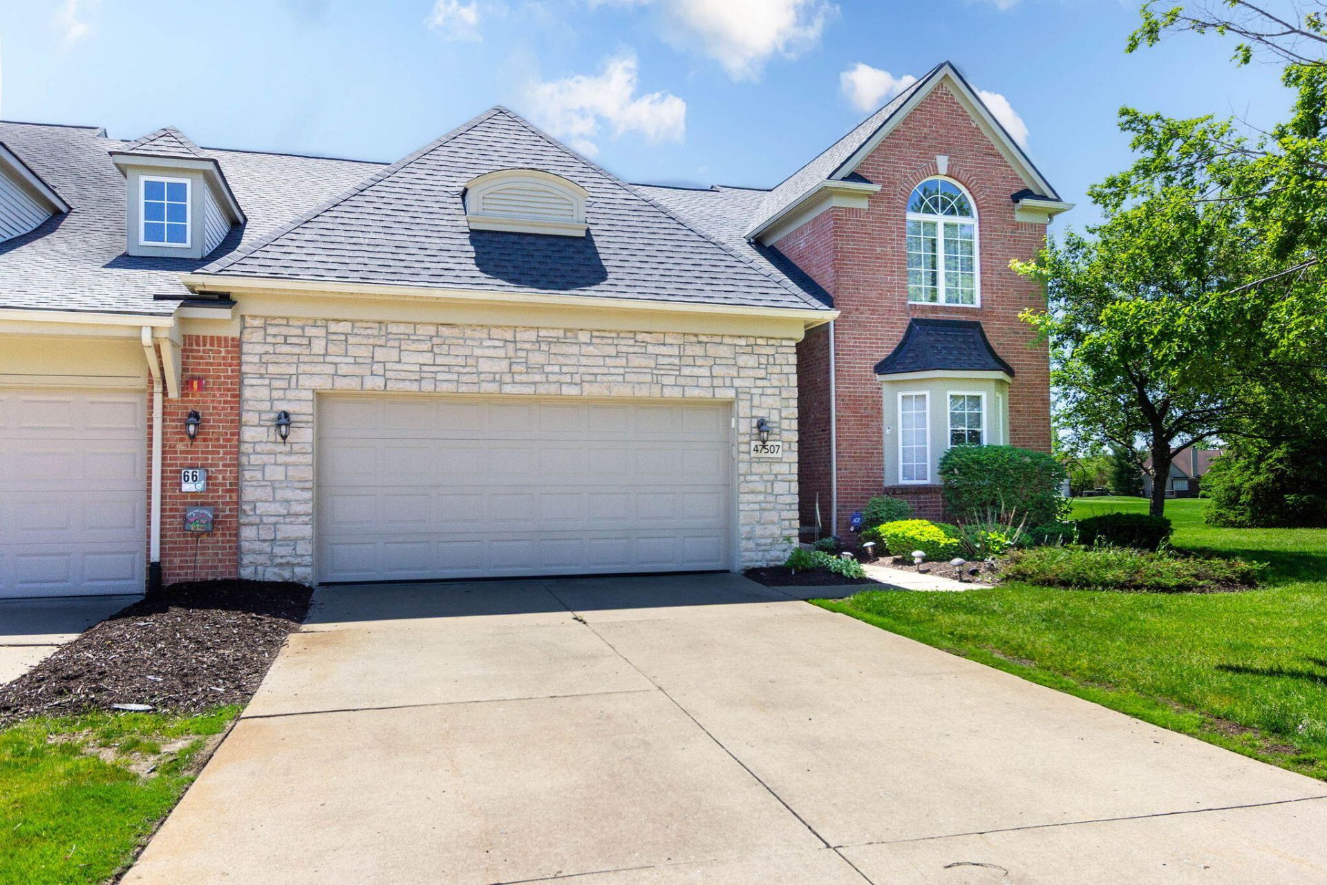 47507 Vistas Cir Drive N, Canton, MI 48188 Main Photo