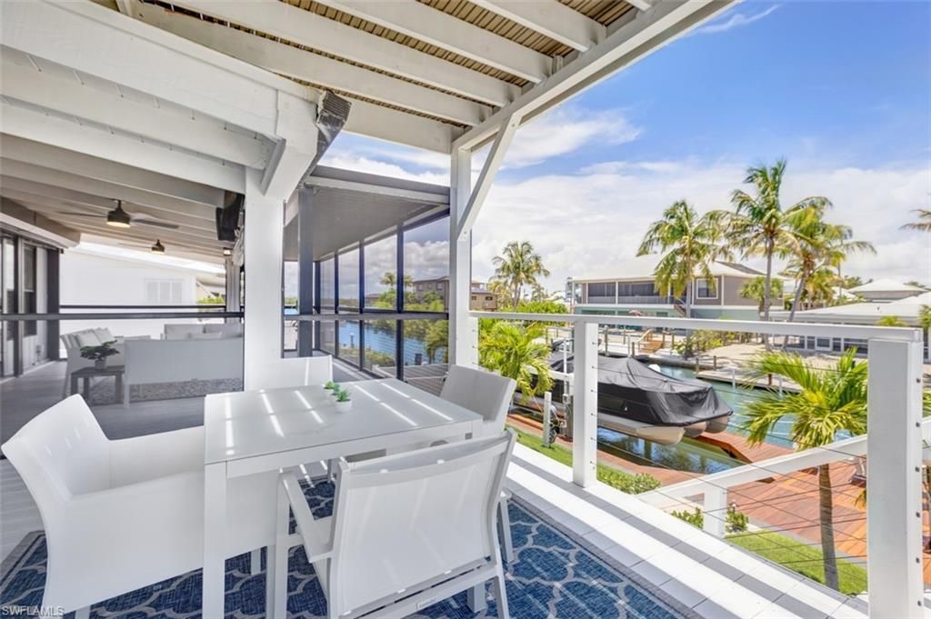 370 Bayland Rd , Fort Myers Beach, FL 33931 Photo
