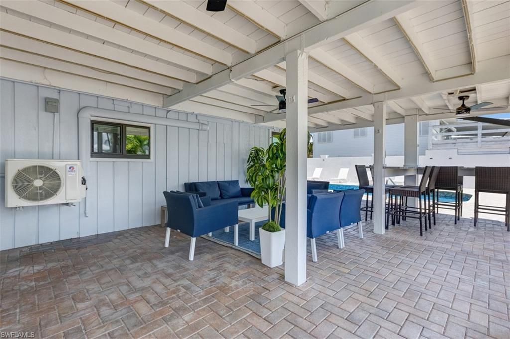 370 Bayland Rd , Fort Myers Beach, FL 33931 Photo