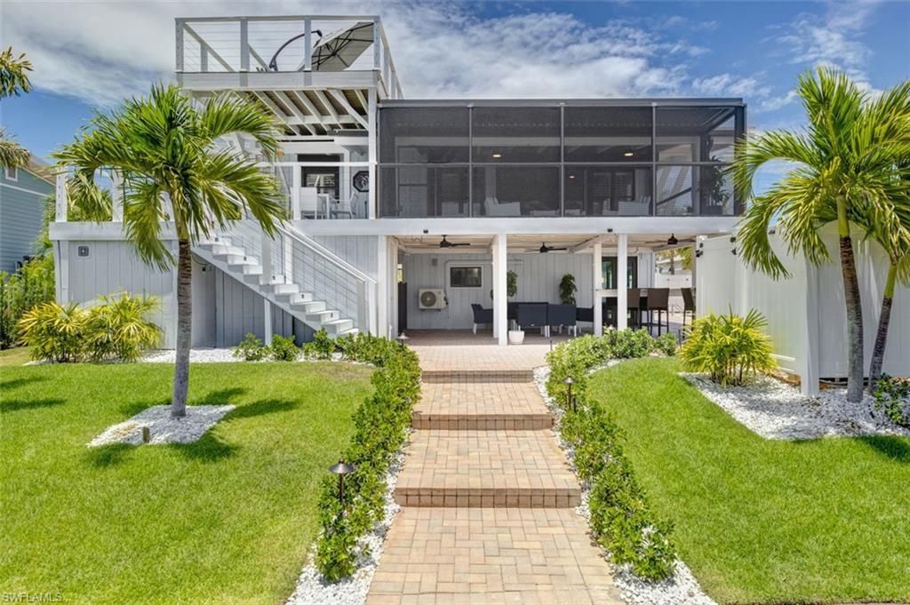 370 Bayland Rd , Fort Myers Beach, FL 33931 Photo