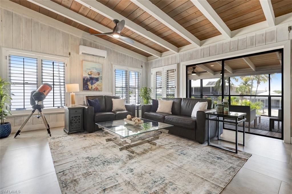 370 Bayland Rd , Fort Myers Beach, FL 33931 Photo