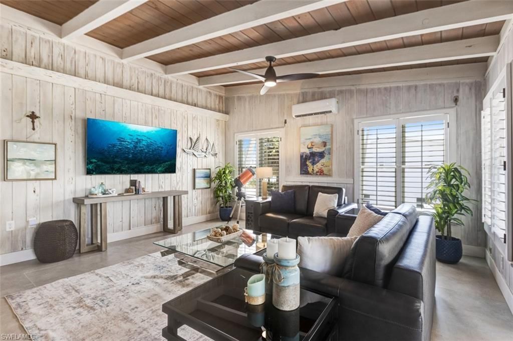 370 Bayland Rd , Fort Myers Beach, FL 33931 Photo