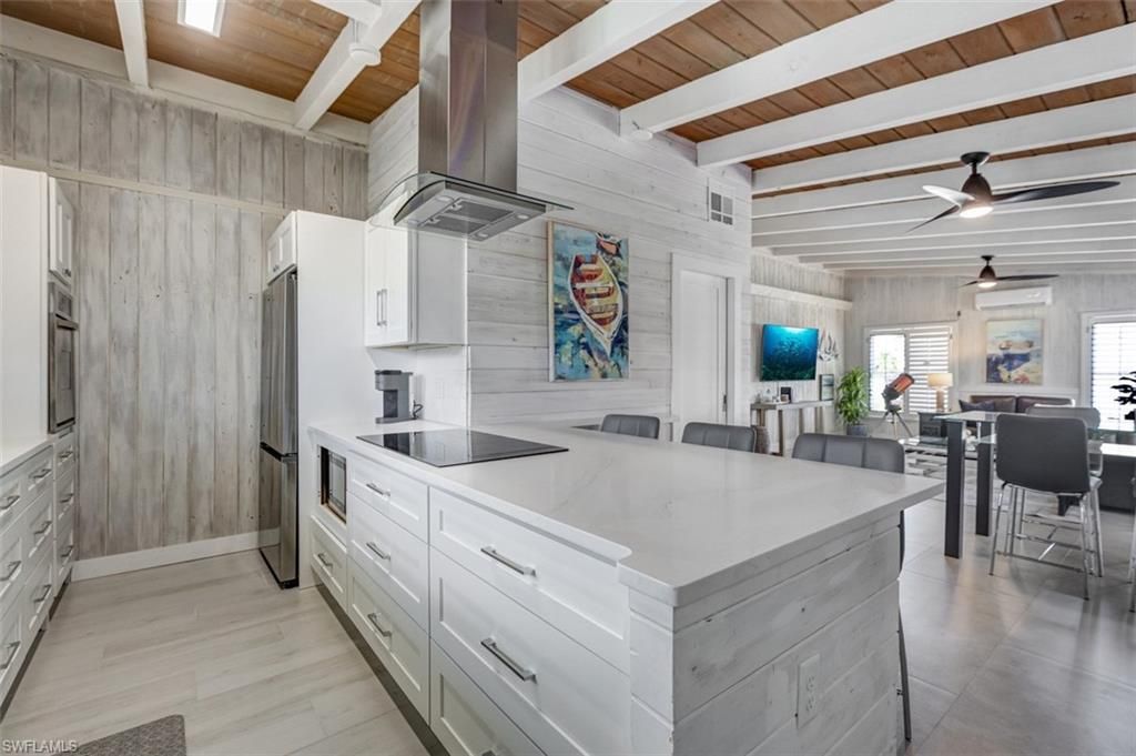 370 Bayland Rd , Fort Myers Beach, FL 33931 Photo