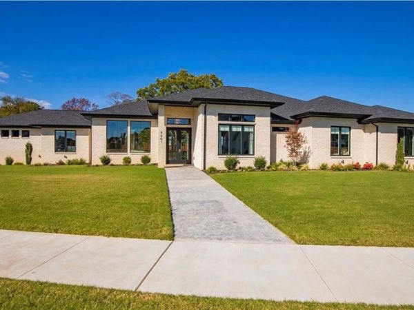 8601 W Migration Way , Bentonville, AR 72713