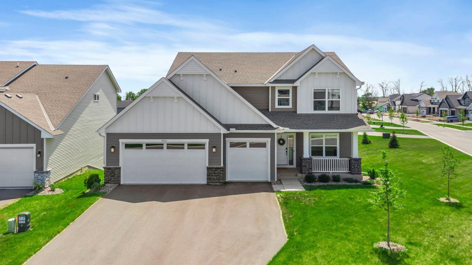 8861 Donax Row, Woodbury, MN 55129