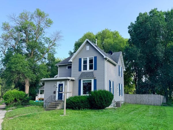 410 Frank Hall Drive, Albert Lea, MN 56007