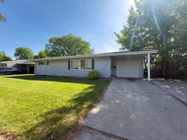 1812 4th Street S, Moorhead, MN 56560