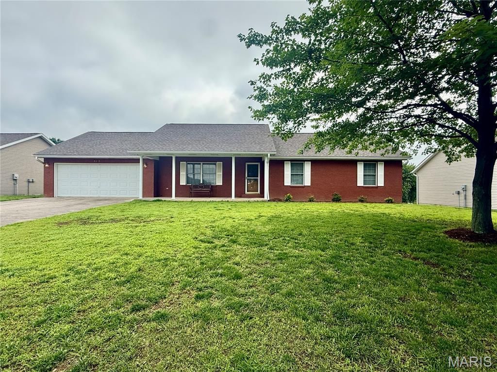 2212 Perryville Road, Cape Girardeau, MO 63701 Main Photo