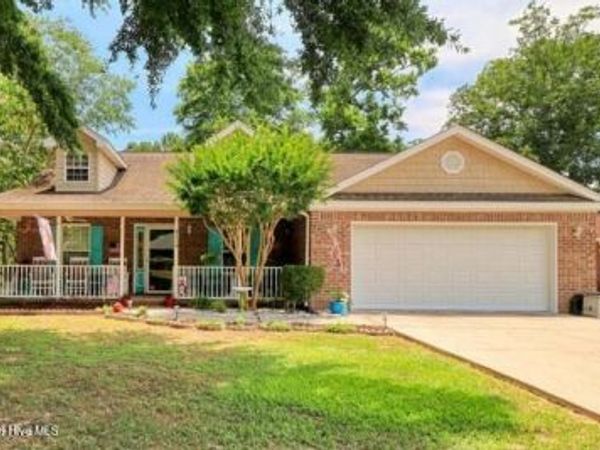9129 Landing Drive SW, Calabash, NC 28467