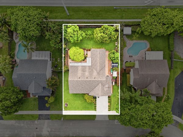 5787 SW 57th Way, Davie, FL 33314