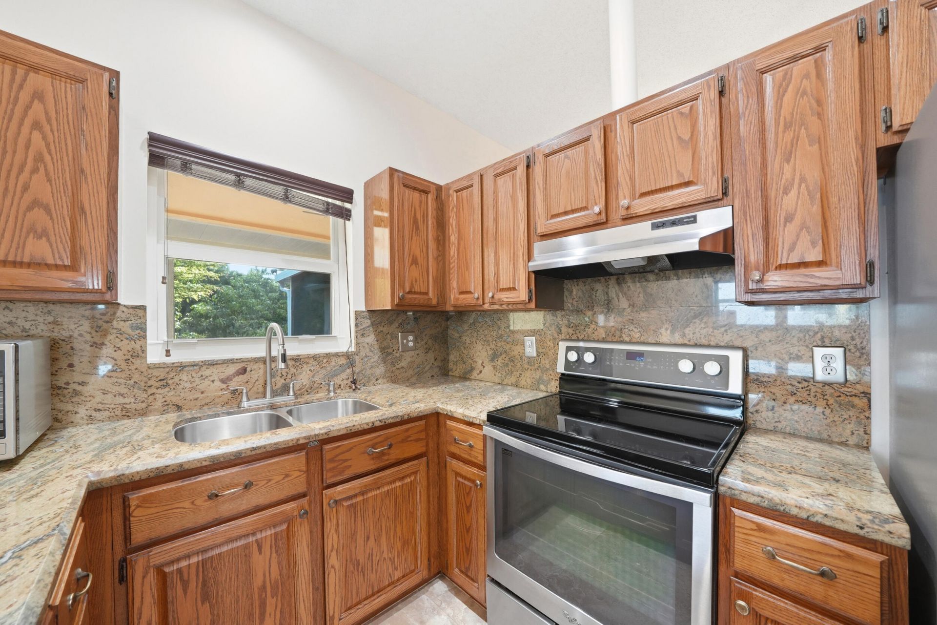 5787 SW 57th Way, Davie, FL 33314 Photo