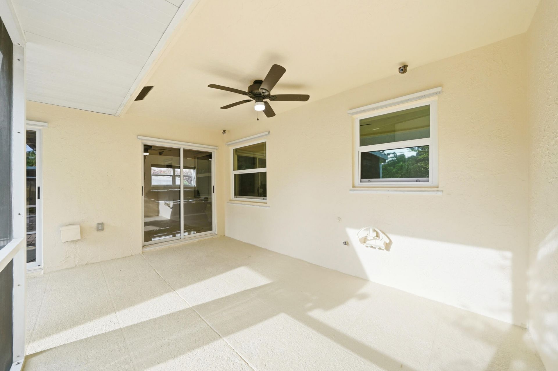 5787 SW 57th Way, Davie, FL 33314 Photo