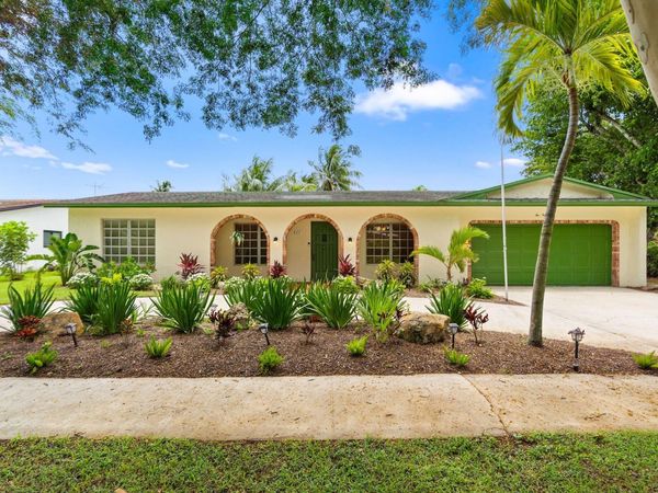240 Lake Drive, Coconut Creek, FL 33066