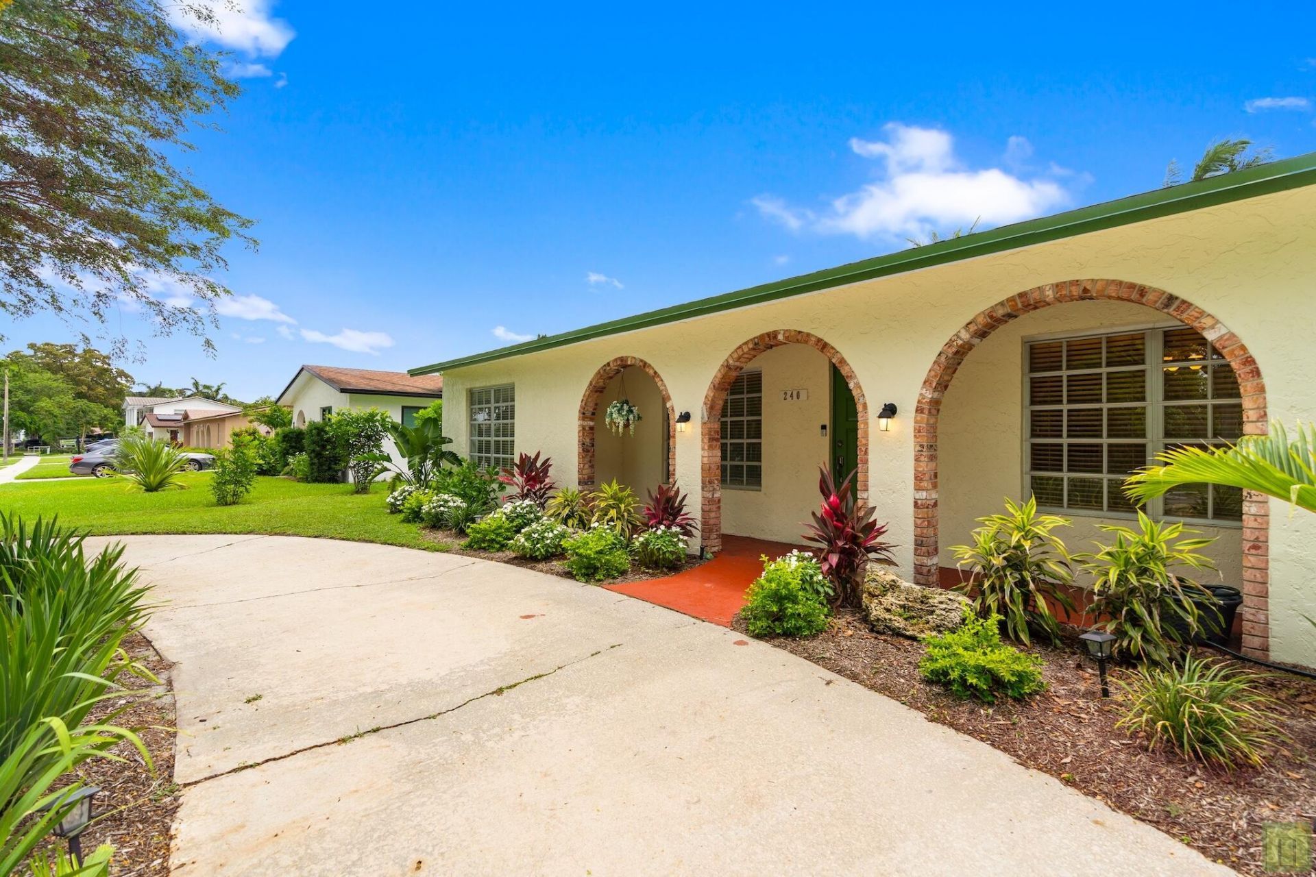 240 Lake Drive, Coconut Creek, FL 33066 Photo
