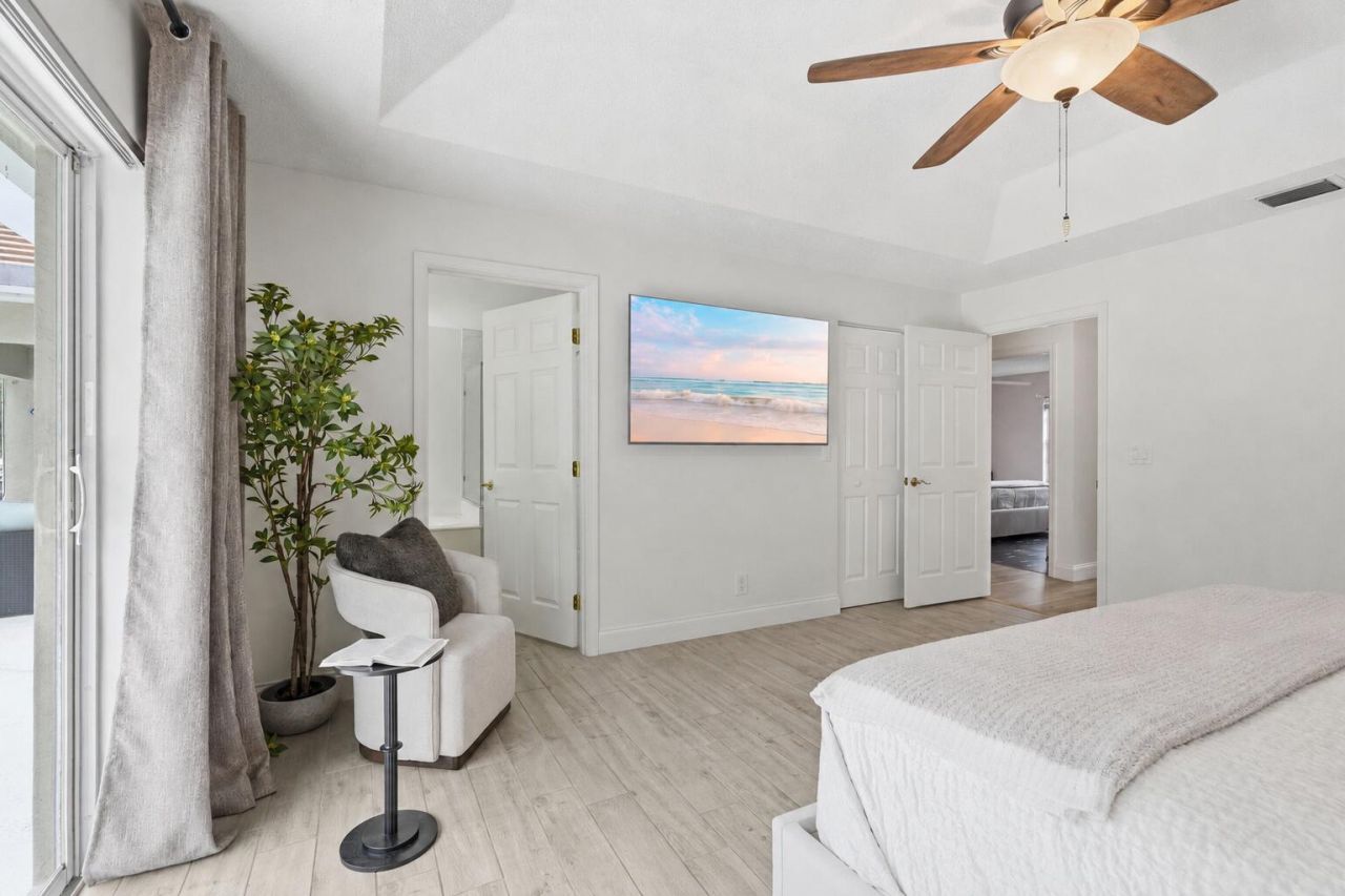 3916 Cypress Lake Drive, Lake Worth, FL 33467 Photo