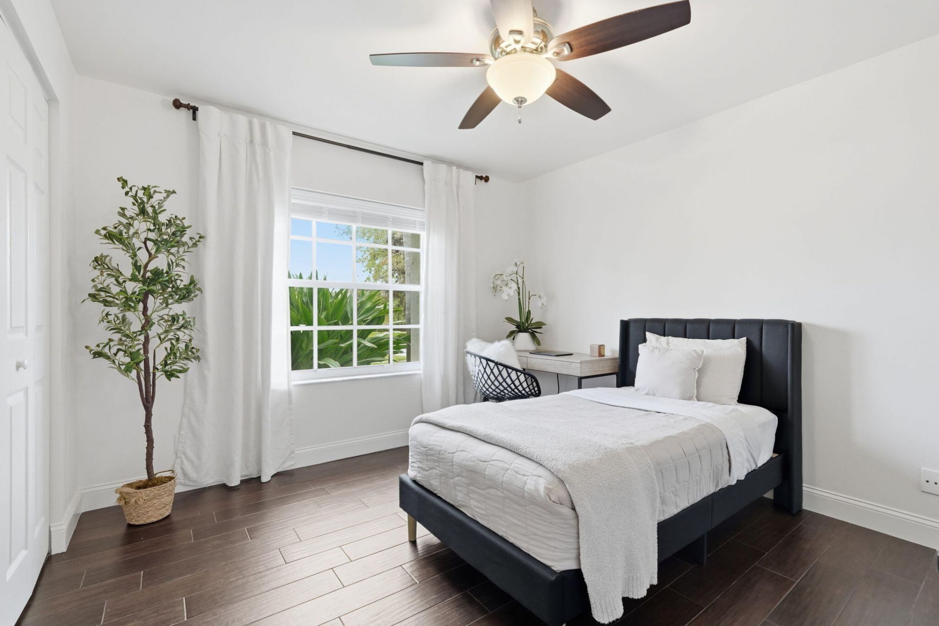 3916 Cypress Lake Drive, Lake Worth, FL 33467 Photo