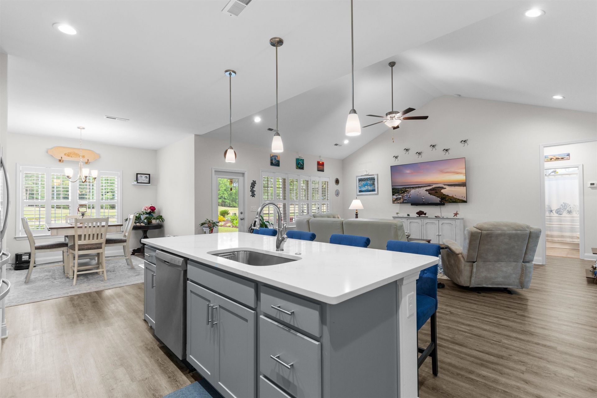 1050 Francis Parker Rd.  Photo 15