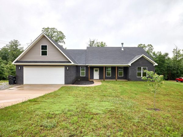 12915 Styles Rd, Bauxite, AR 72011