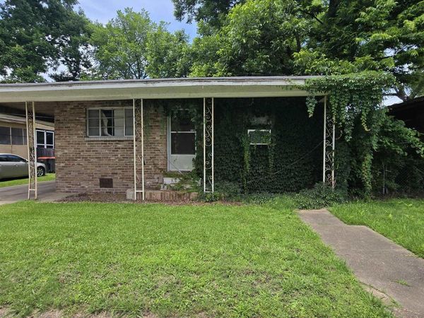 1019 E 6th Avenue, Pine Bluff, AR 71601