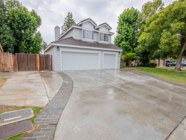 7608 Sutters Mill Street, Bakersfield, CA 93313