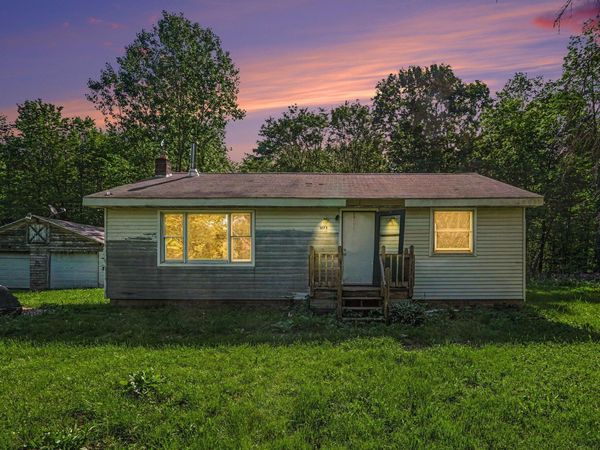 1075 33rd Street, Allegan, MI 49010