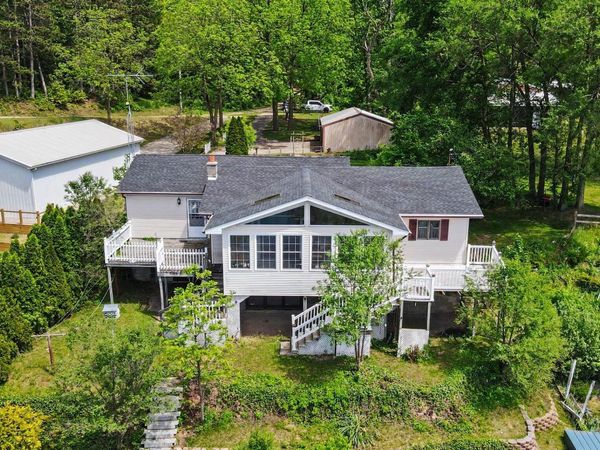 13703 Carefree Drive, Battle Creek, MI 49017