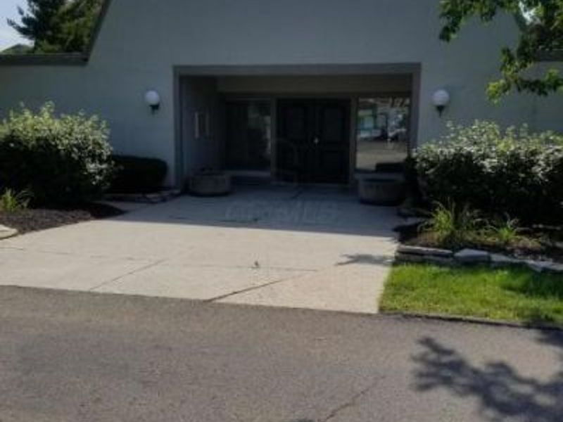 1088 S Merrimar Circle S, Unit # C, Columbus, OH 43220 Photo 26
