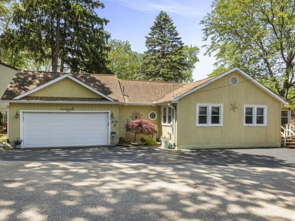 3321 Willow Lane , Island Lake, IL 60042