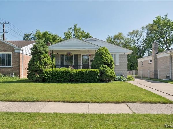 24315 Currier Street, Dearborn Heights, MI 48125