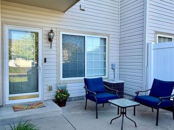 26728 Ashton Drive, Woodhaven, MI 48183