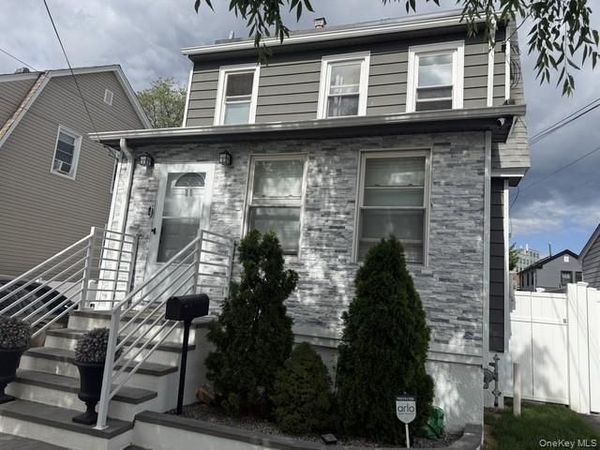 29 Cambridge, Unit 01, Valley Stream, NY 11581