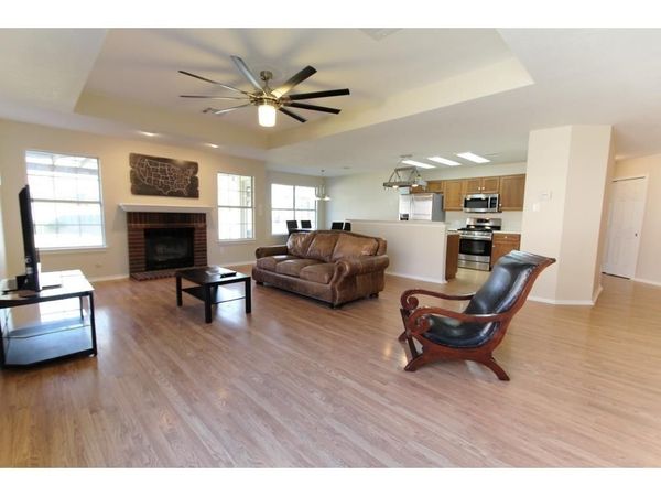 7525 Vol Walker DR, Austin, TX 78749