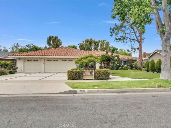 2308 N Lowell Lane, Santa Ana, CA 92706