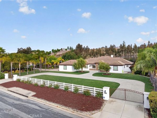 32905 Avenida Lestonnac, Temecula, CA 92592
