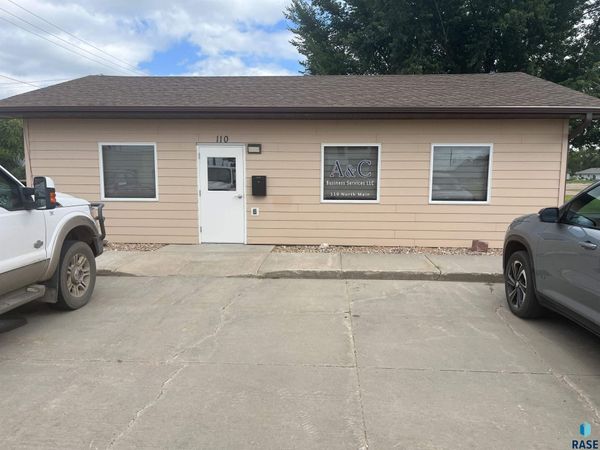 110 N Main St, Salem, SD 57058