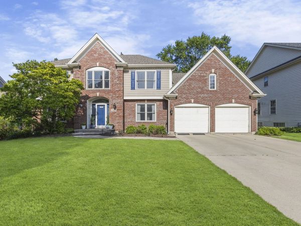2103 Nachtman Court , Wheaton, IL 60187
