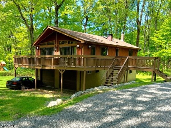 88 Quenby Mountain Rd, Liberty, NJ 07838