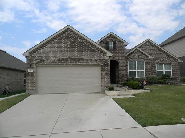 1925 Angein Lane, Fort Worth, TX 76131