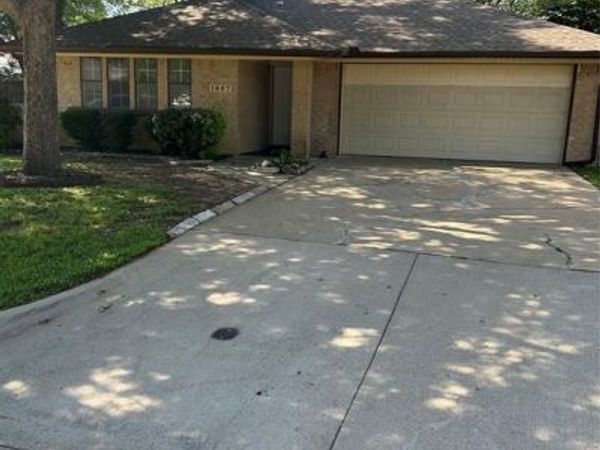 1007 Almond Court, Mansfield, TX 76063