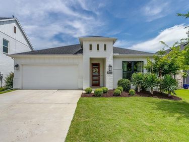9932 Chaparral Pass, Fort Worth, TX 76126