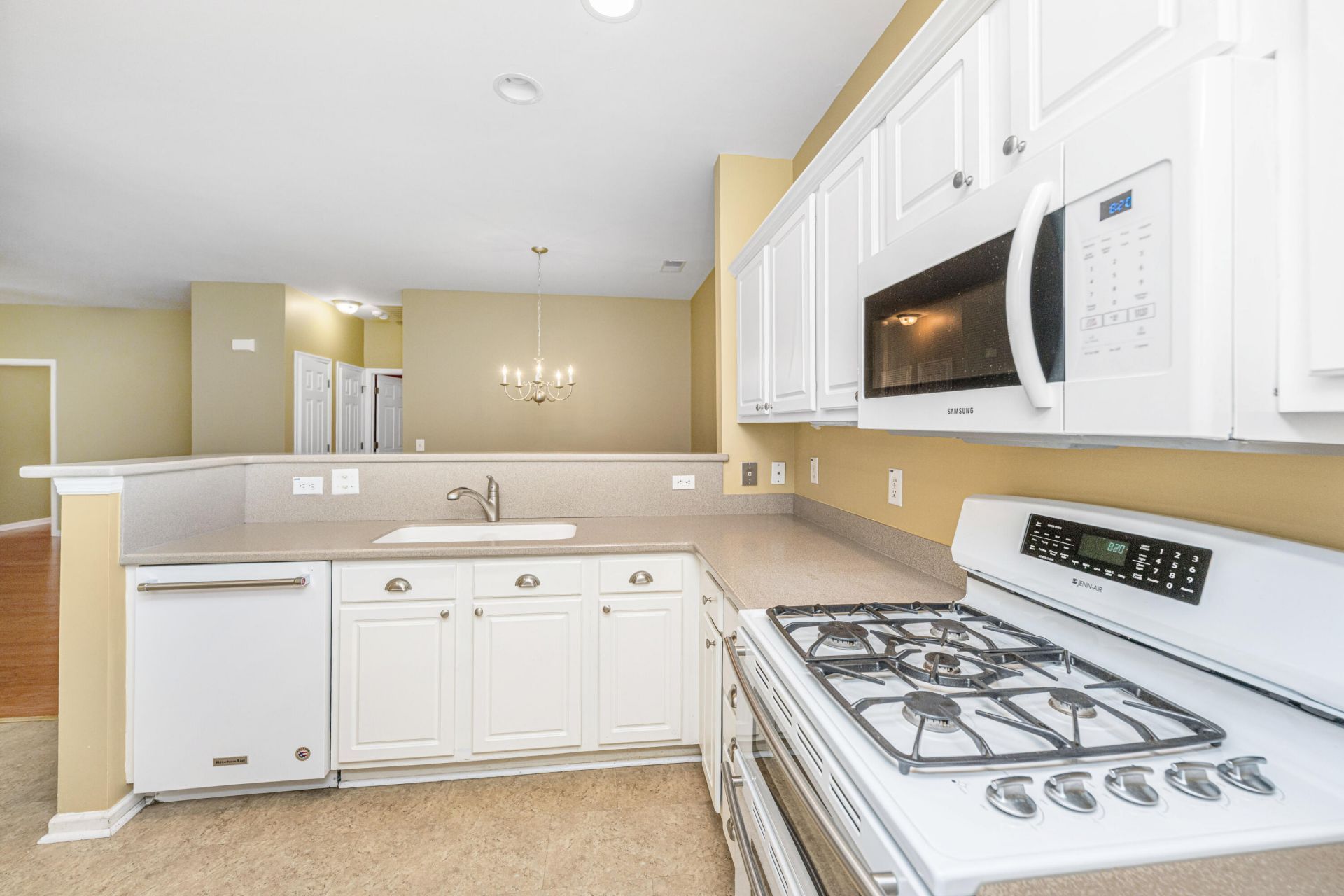 1126 Santa Elena Way Photo 12