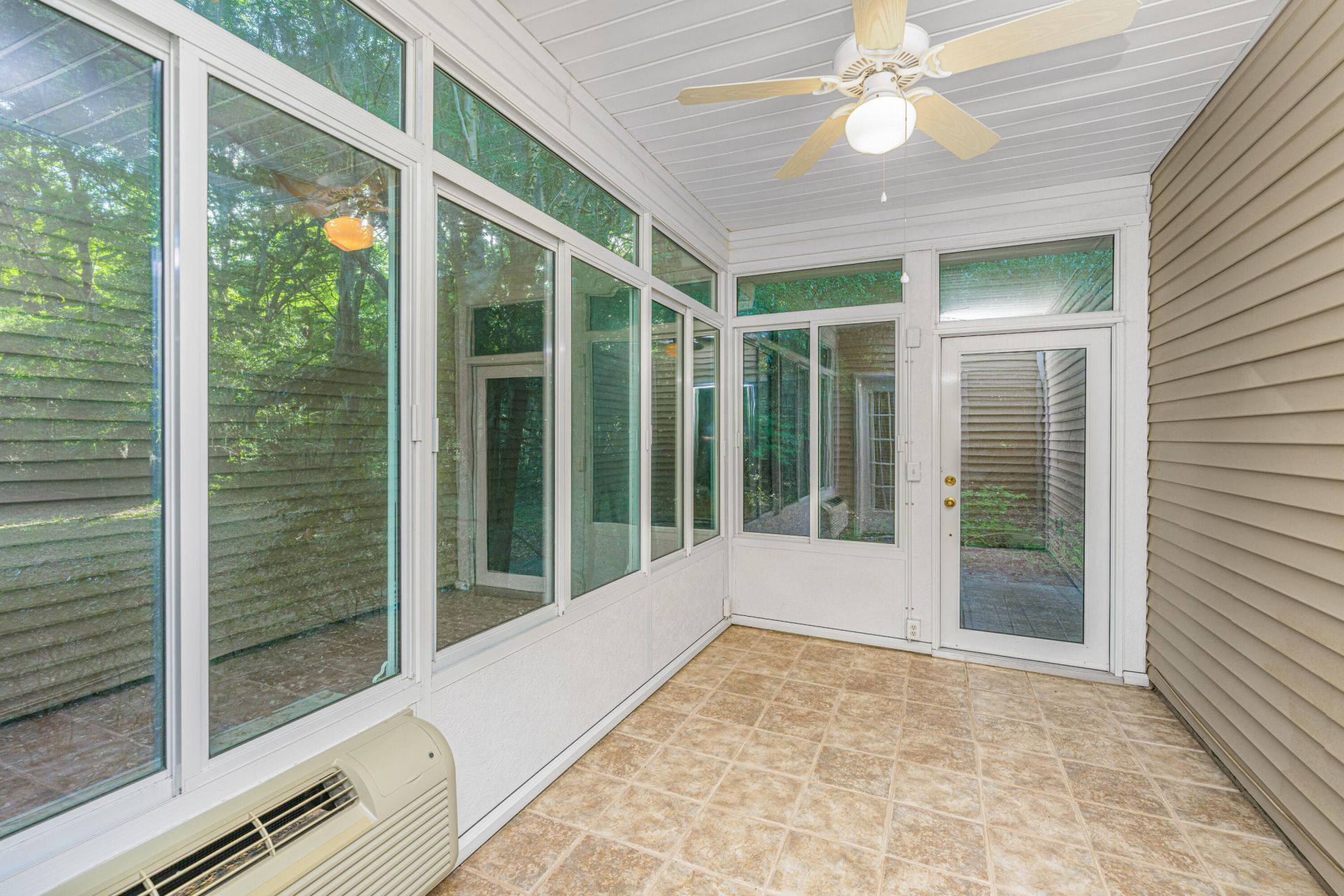 1126 Santa Elena Way Photo 13