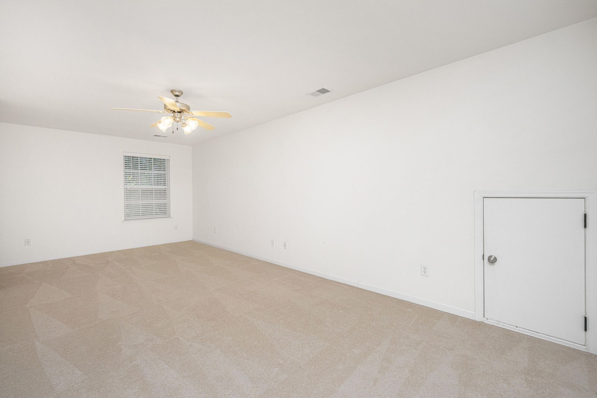 1126 Santa Elena Way Photo 20