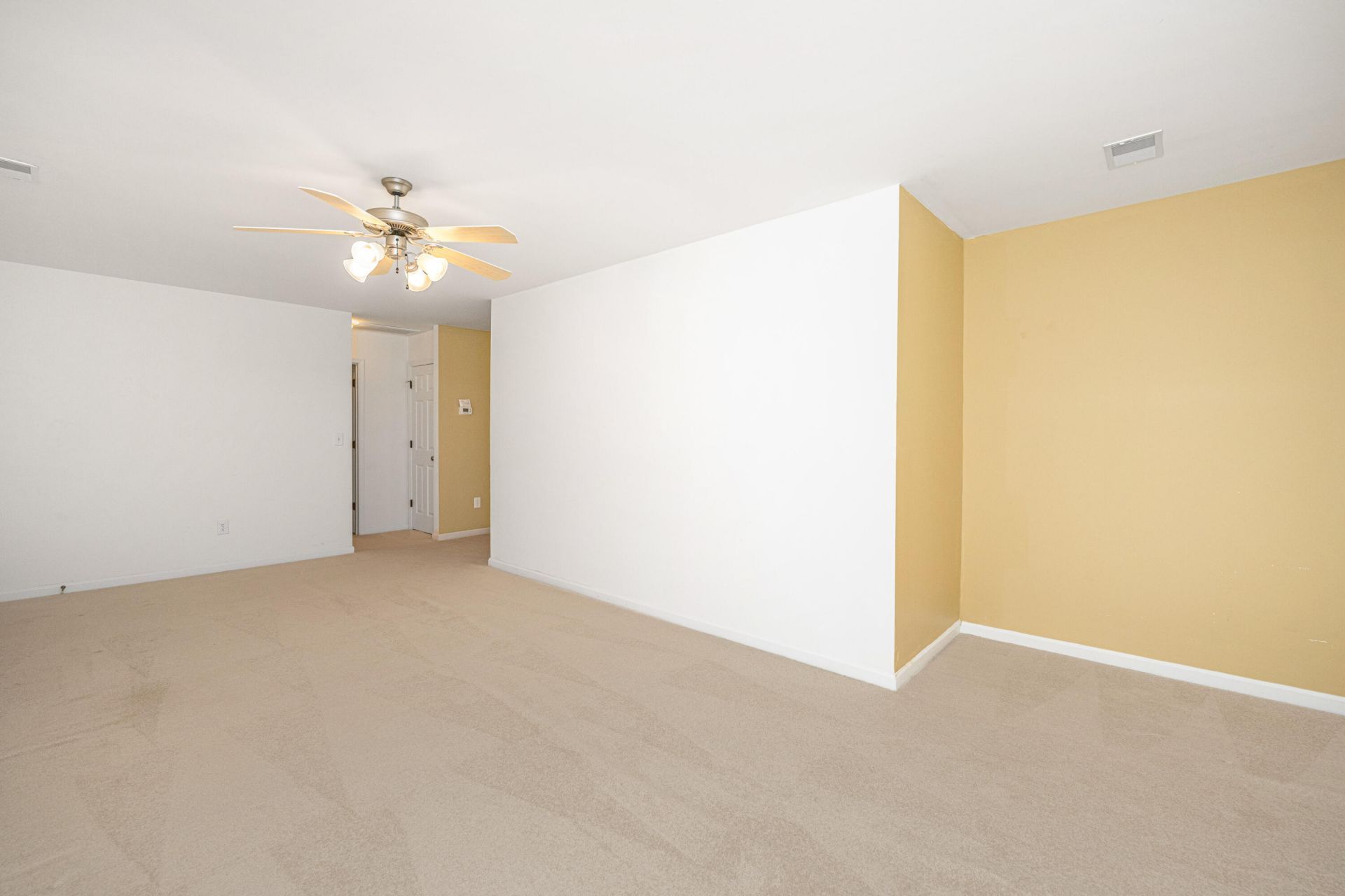 1126 Santa Elena Way Photo 22