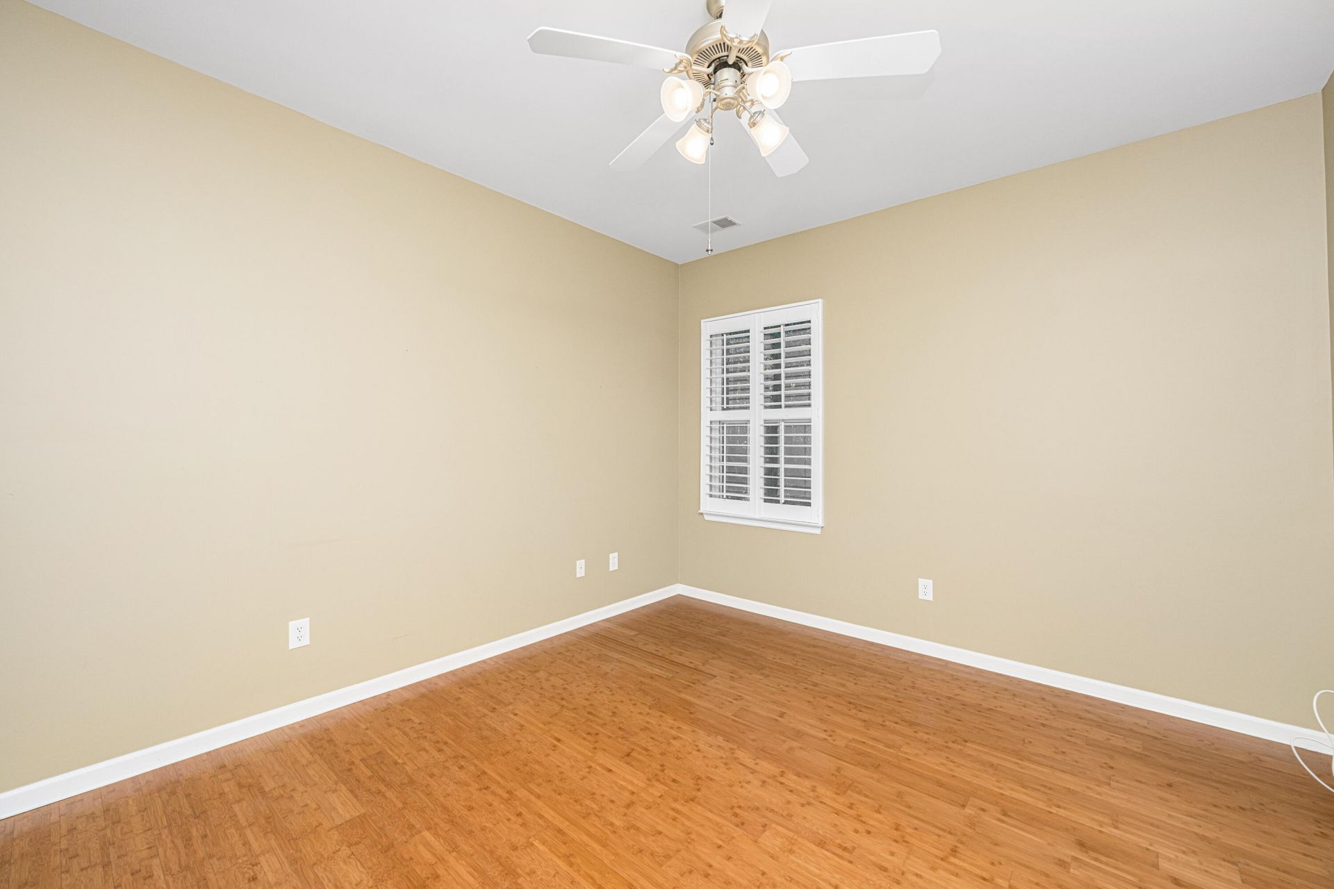1126 Santa Elena Way Photo 27