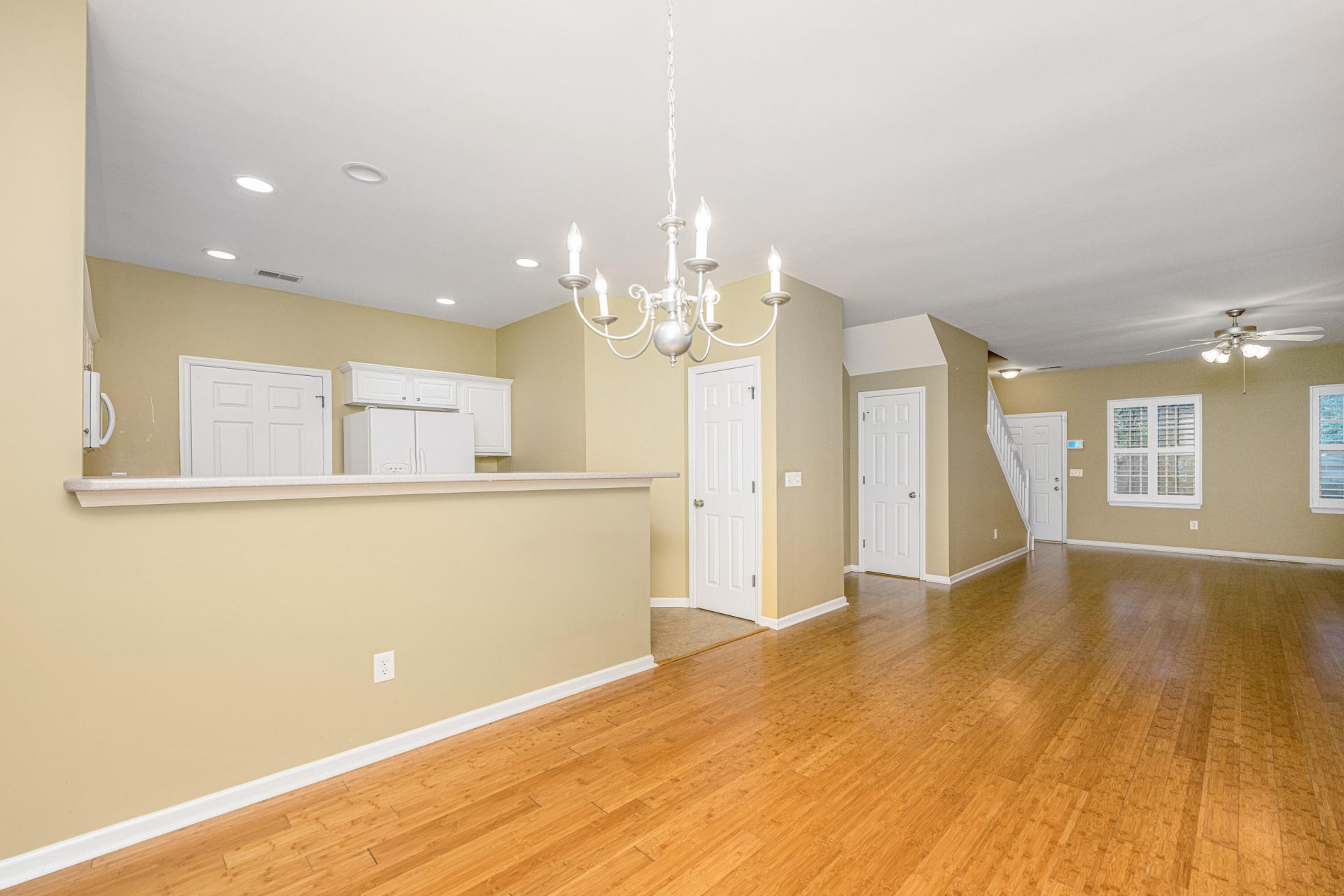 1126 Santa Elena Way Photo 7