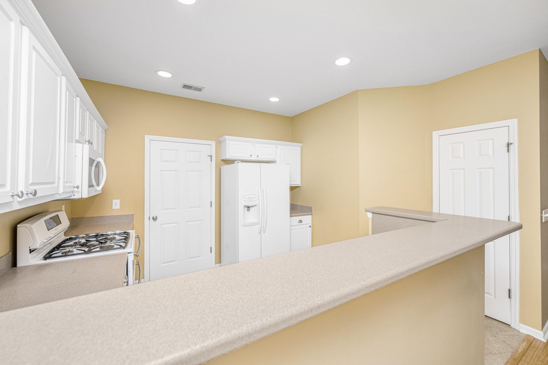 1126 Santa Elena Way Photo 8