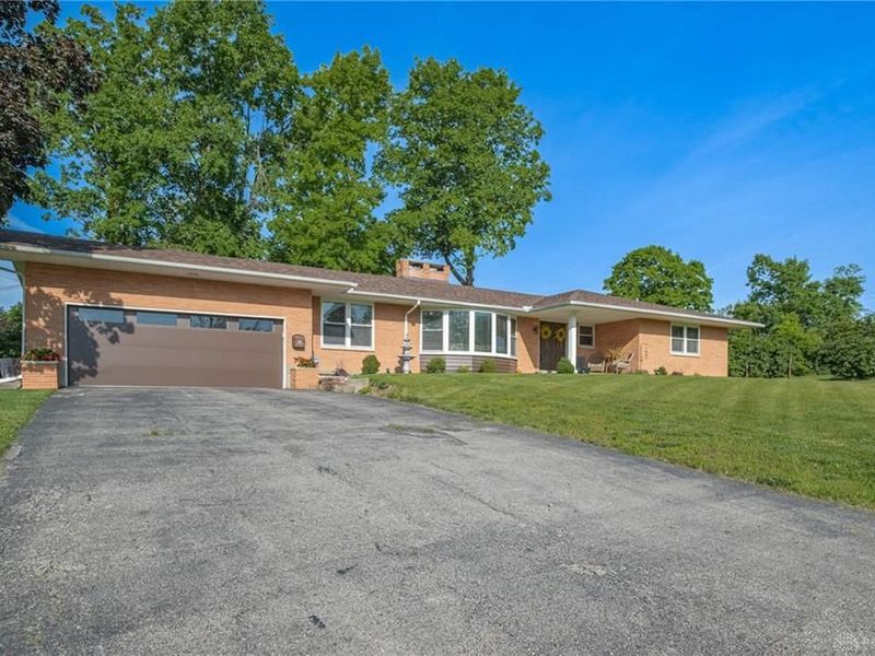 216 Mar Ken Drive, Dayton, OH 45405 Photo 2