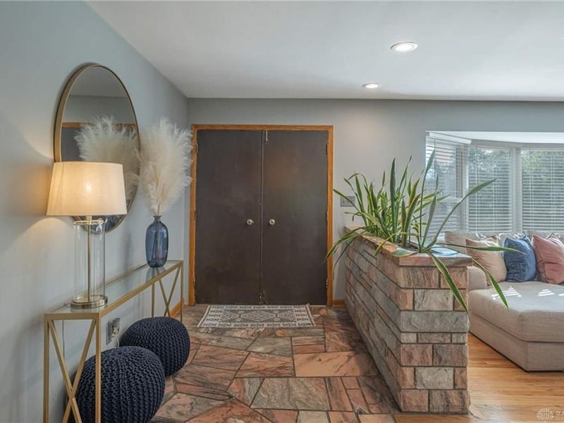 216 Mar Ken Drive, Dayton, OH 45405 Photo 4