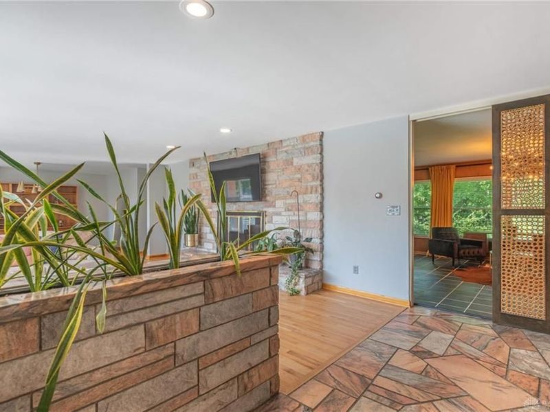 216 Mar Ken Drive, Dayton, OH 45405 Photo 5